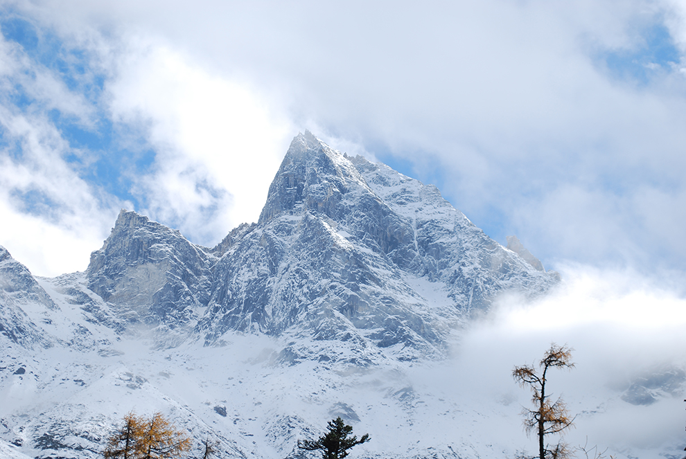 5 days chengdu mount siguniang sight seeing small group trek