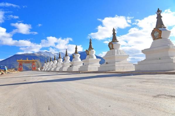chill yunnan adventure travel